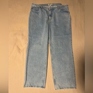 Abercrombie & Fitch The 90s Relaxed Jean High Rise